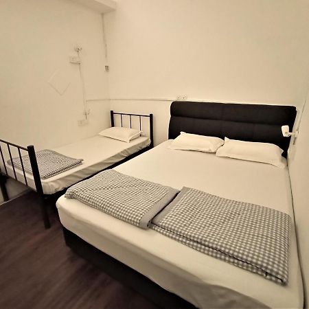Hostel Sydney Backpackers Jonker Street Melaka Exterior foto